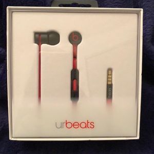 Beats by Dre Ur Beats headphones